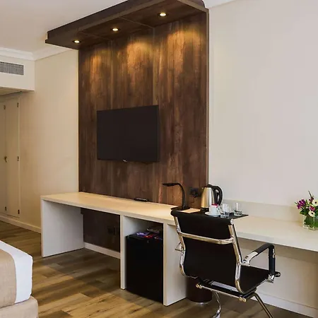 Hotel Dazzler by Wyndham Buenos Aires San Martin Exterior foto